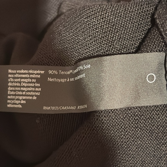 Eileen Fisher Black and Cream Sweater - Picture 7 of 8